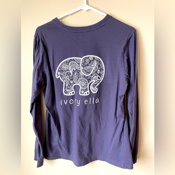 ivory ella Tops - Ivory Ella long sleeve t-shirt size Medium